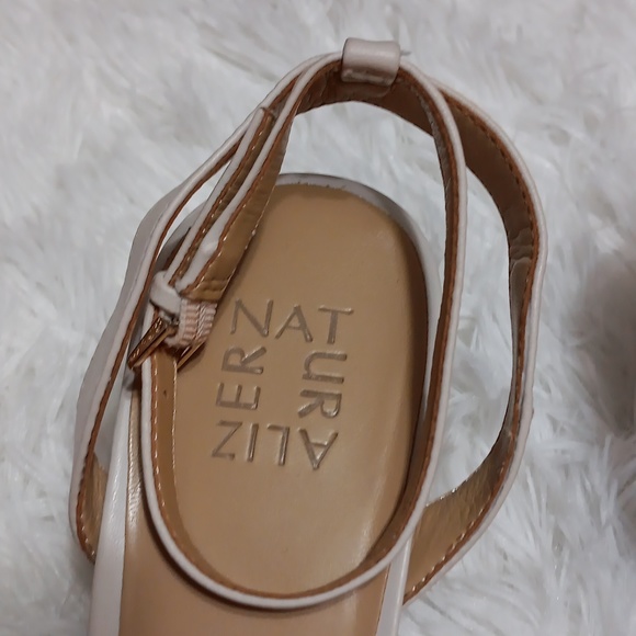 Heels By Naturalizer Size 10M - Picture 4 of 16